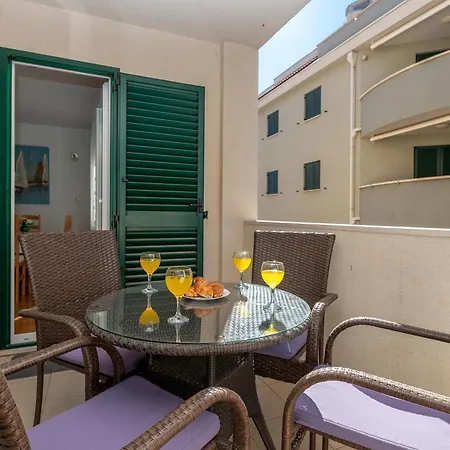 Apartment 4you *